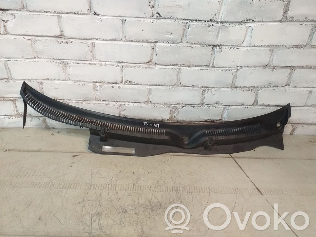 Seat Leon (1M) Wiper trim 