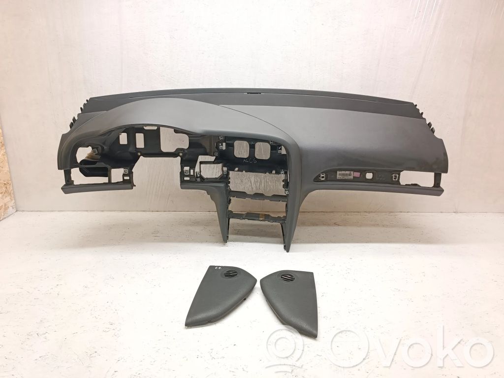Audi A6 S6 C6 4F Panelė 