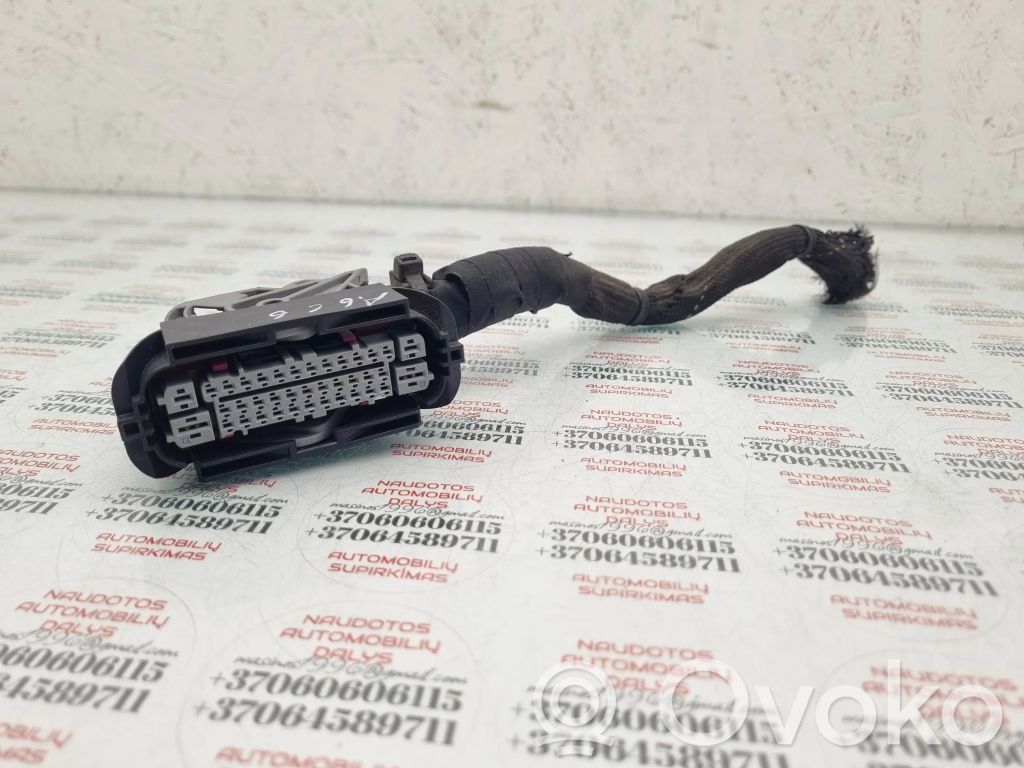 Audi A6 S6 C6 4F ABS module connector plug 