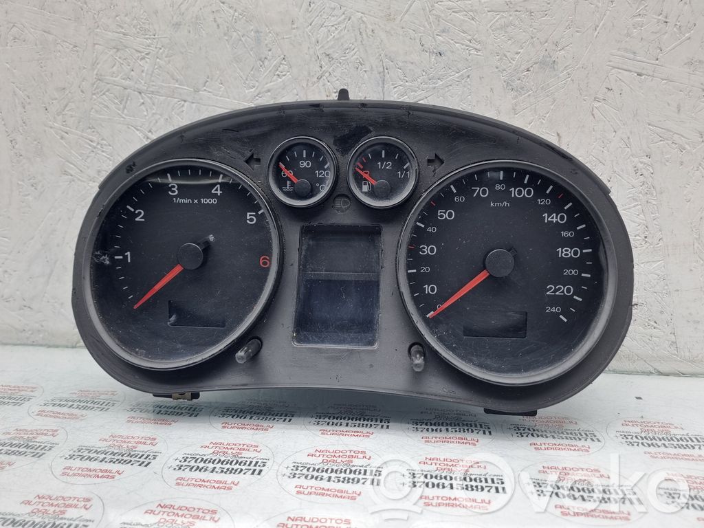 Audi A2 Speedometer (instrument cluster) 