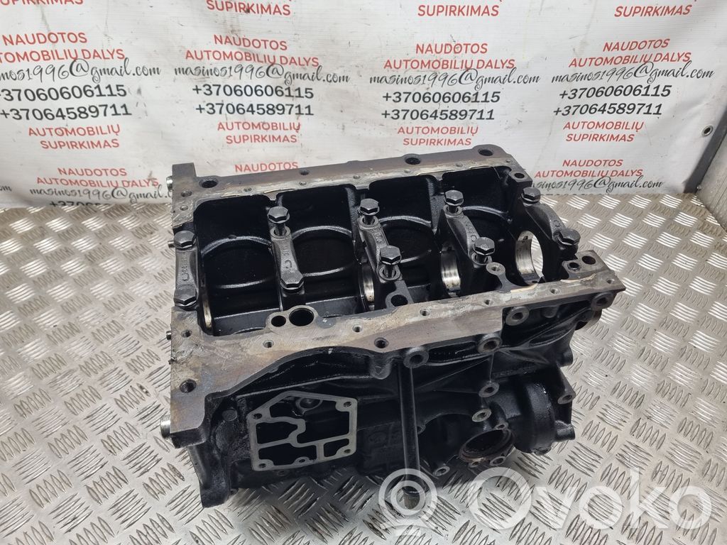 Volkswagen Touran I Engine block 