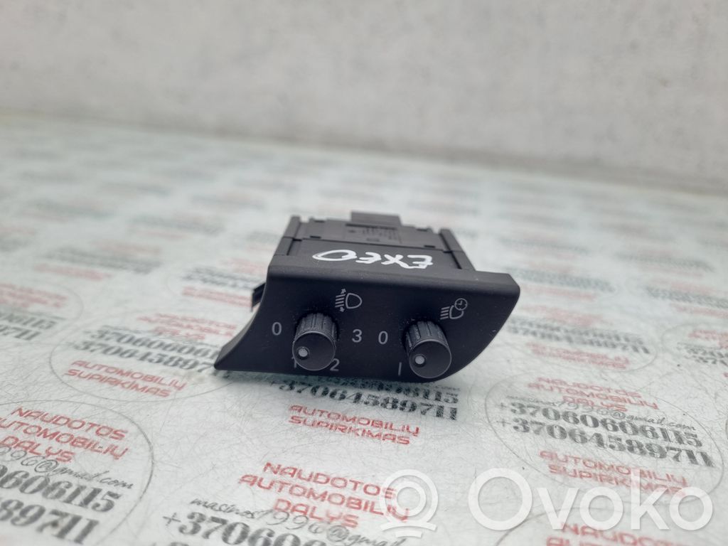 Seat Exeo (3R) Headlight level height control switch 