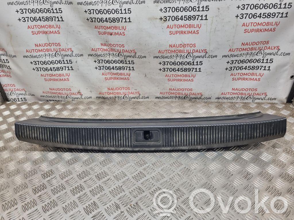 Audi A8 S8 D3 4E Protector del borde del maletero/compartimento de carga 