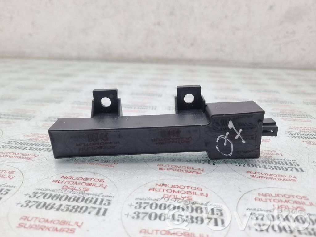 Antenos stiprintuvas   4F0909141C