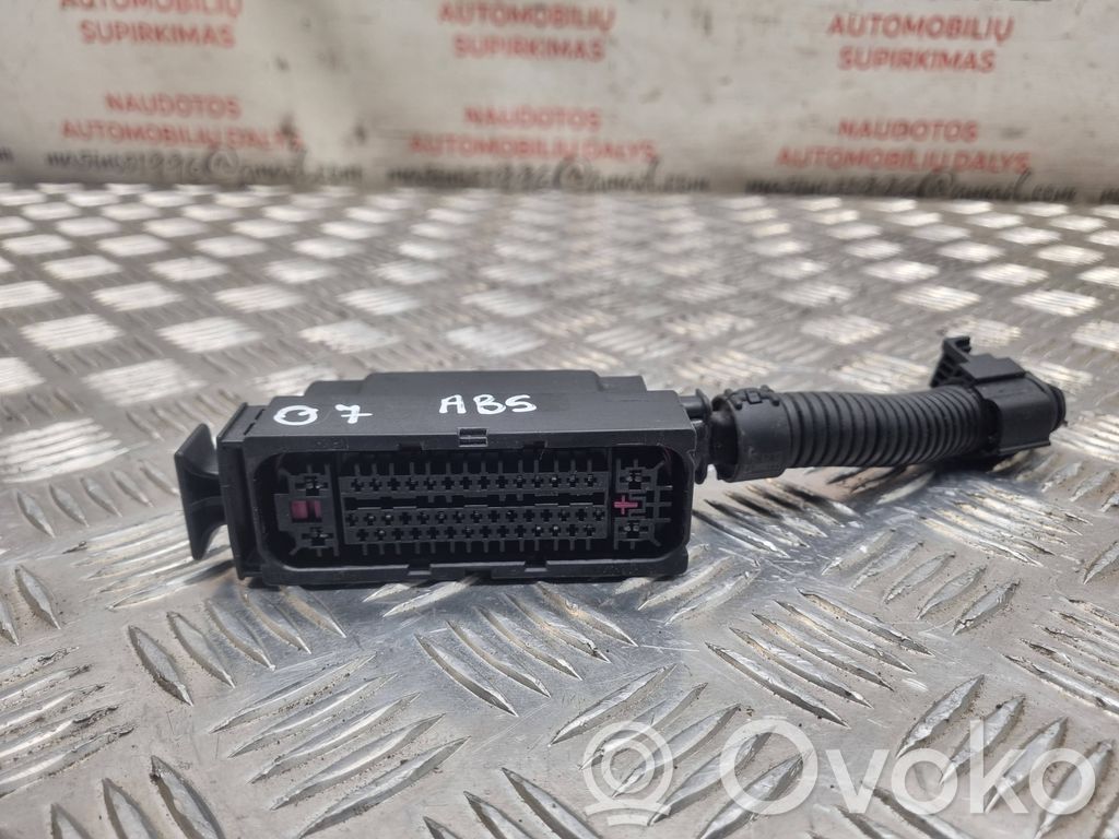Enchufe del conector del módulo ABS   9805944