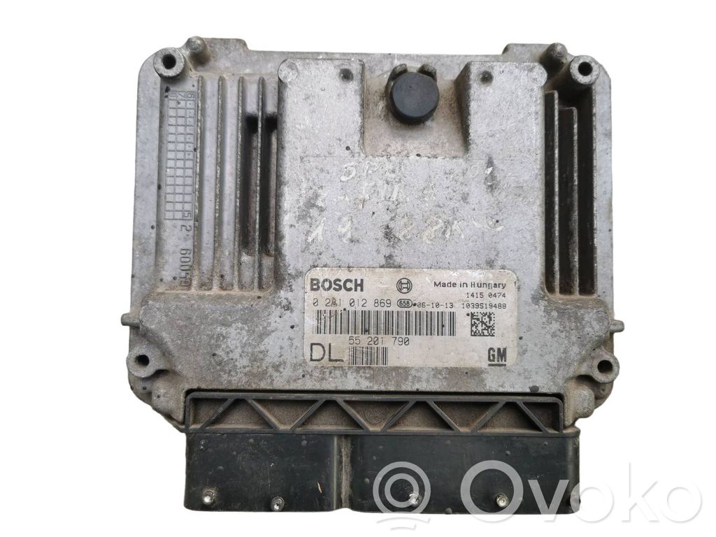 Opel Vectra C Engine control unit/module 