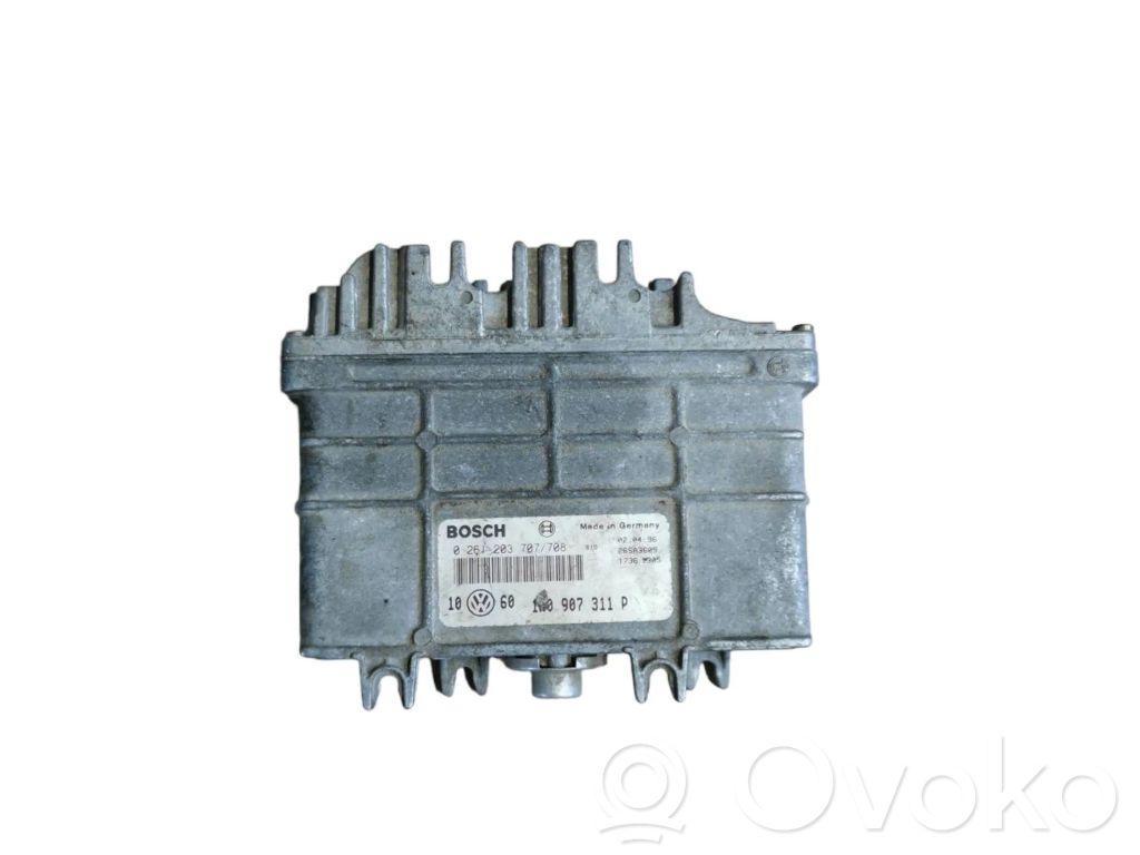 Volkswagen Golf III Engine control unit/module 