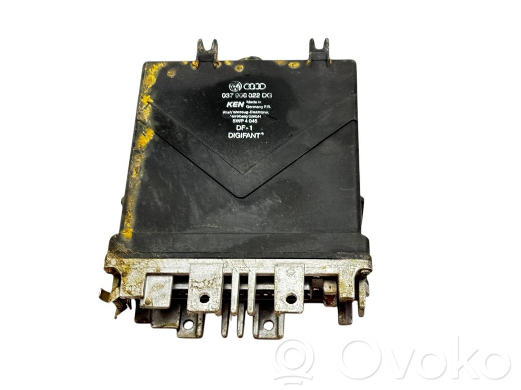 Volkswagen PASSAT B3 Engine control unit/module 