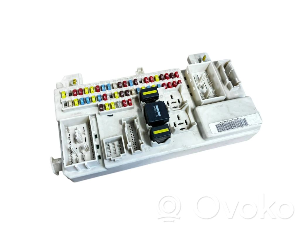 Fuse module   4M5T14A073CC,4M5T14014,4M5T14A073,4841914,4S41214,R15819F45E51