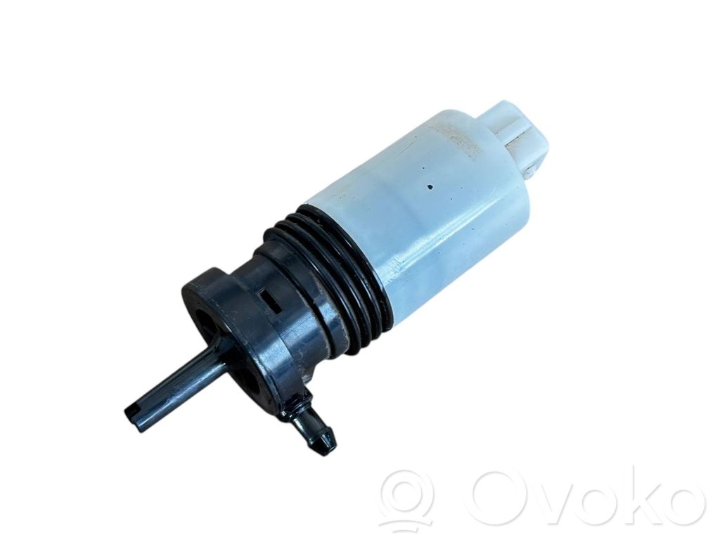 Volvo XC60 Windscreen/windshield washer pump 