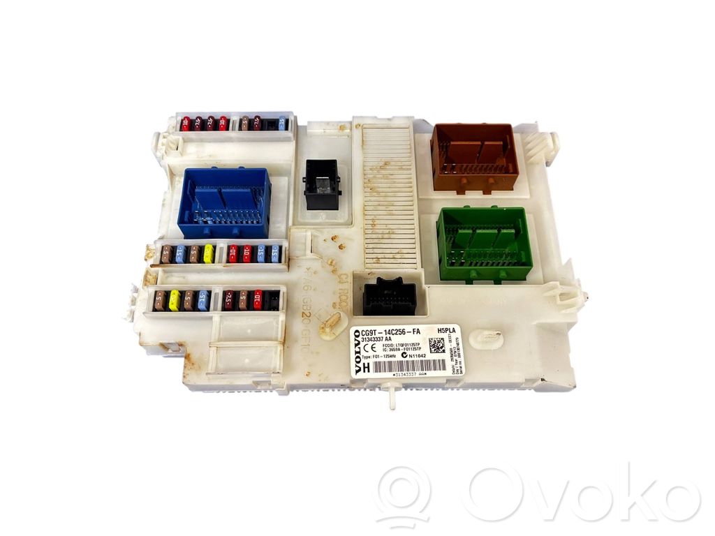 Volvo V70 Sulakemoduuli 