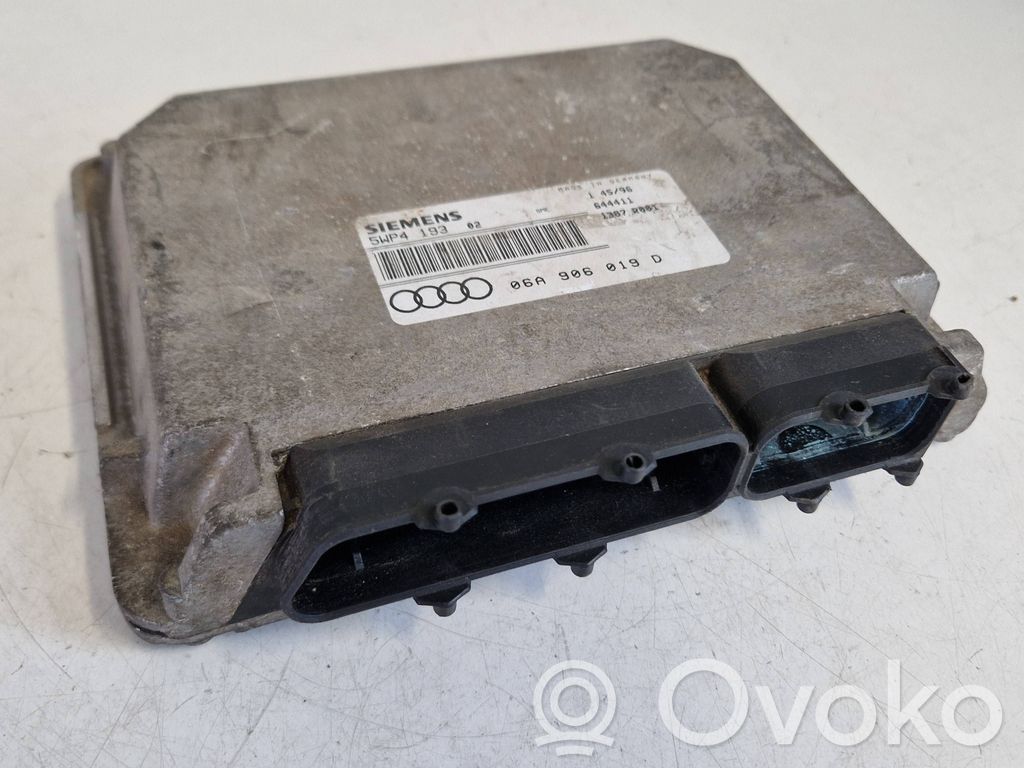 Audi A3 S3 8L Engine control unit/module 