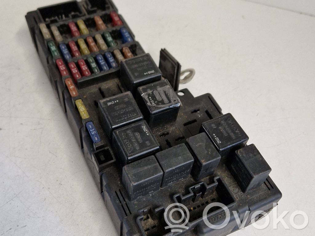 Volvo V70 Fuse module 