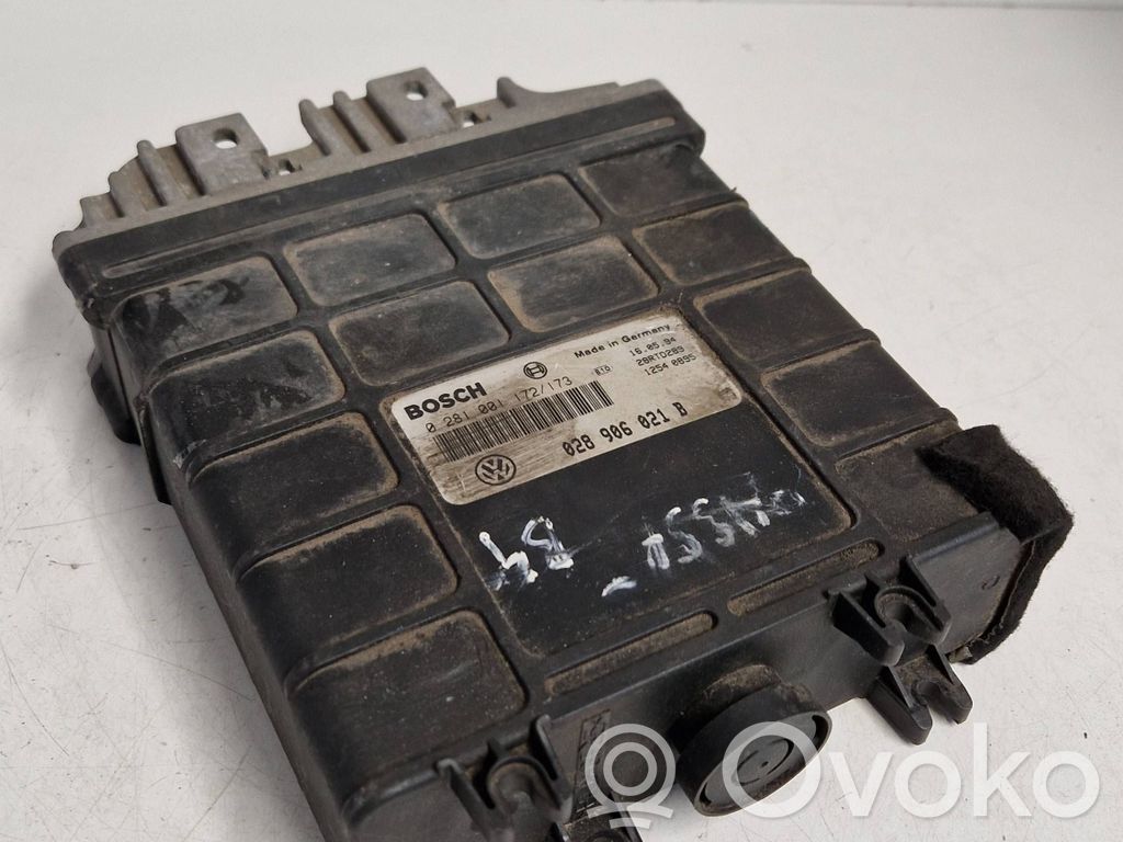 Volkswagen PASSAT B4 Engine control unit/module 