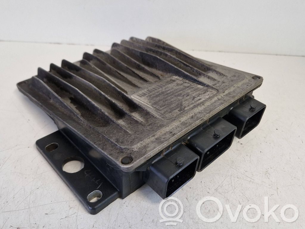 Engine control unit/module   8200303619,80944H,R0410C066A
