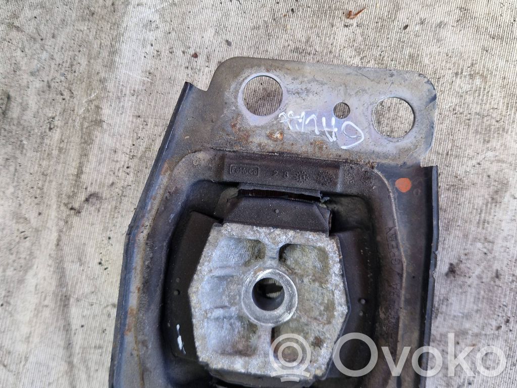 Engine mount bracket   30680699,6G917M121BC