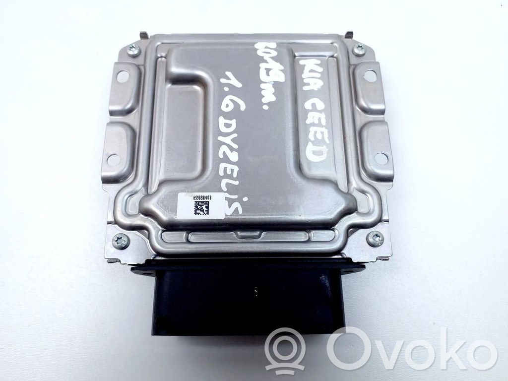 Engine control unit/module   0281034748,296102U200