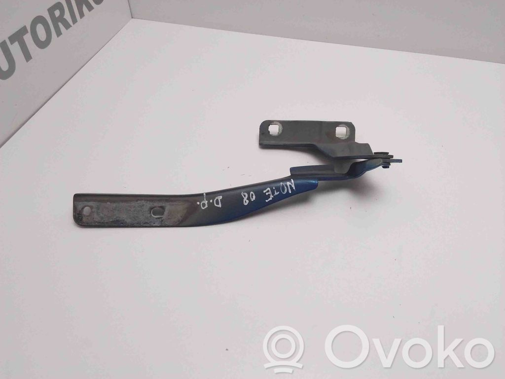 Engine bonnet/hood hinges