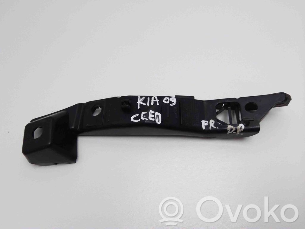KIA Ceed Front bumper mounting bracket 