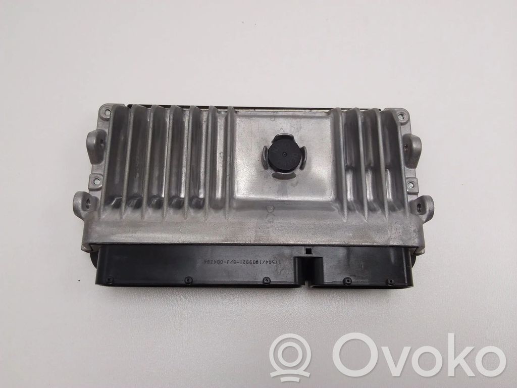 Toyota Yaris Sterownik / Moduł ECU 