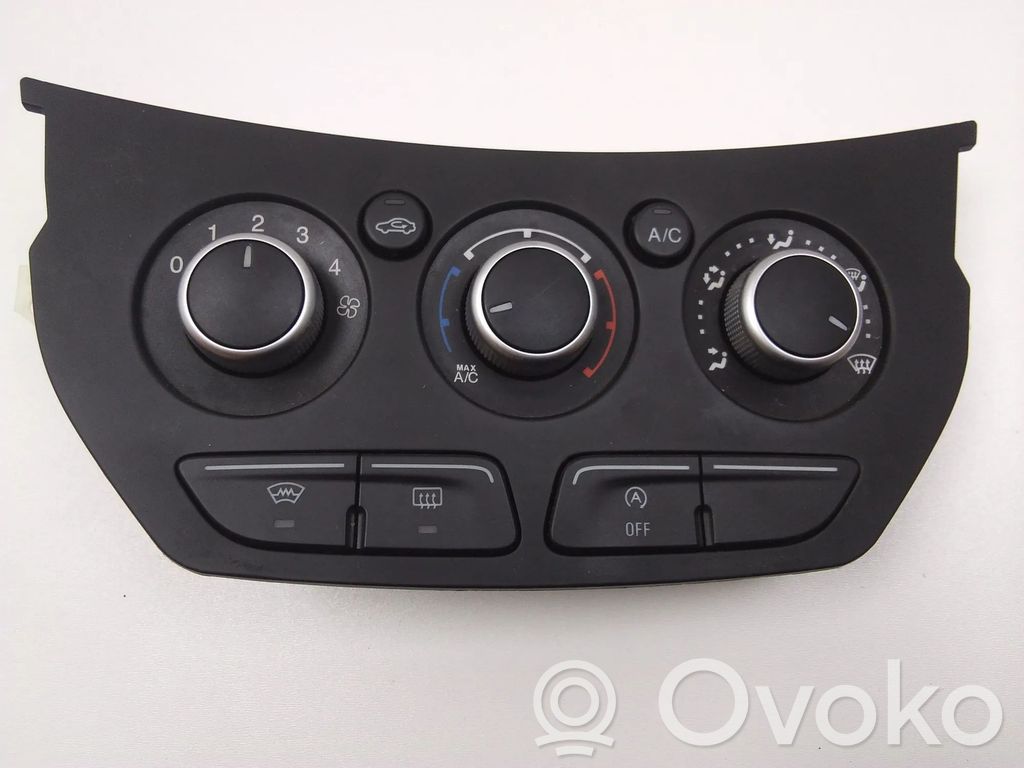 Ford Kuga II Interior fan control switch 