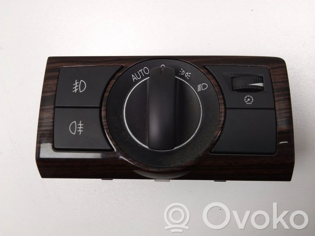Light switch   96672913
