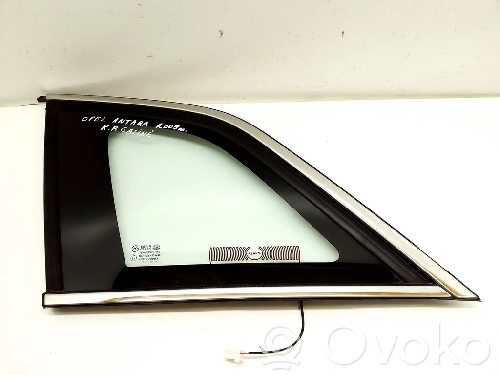 Opel Antara Rear side window 