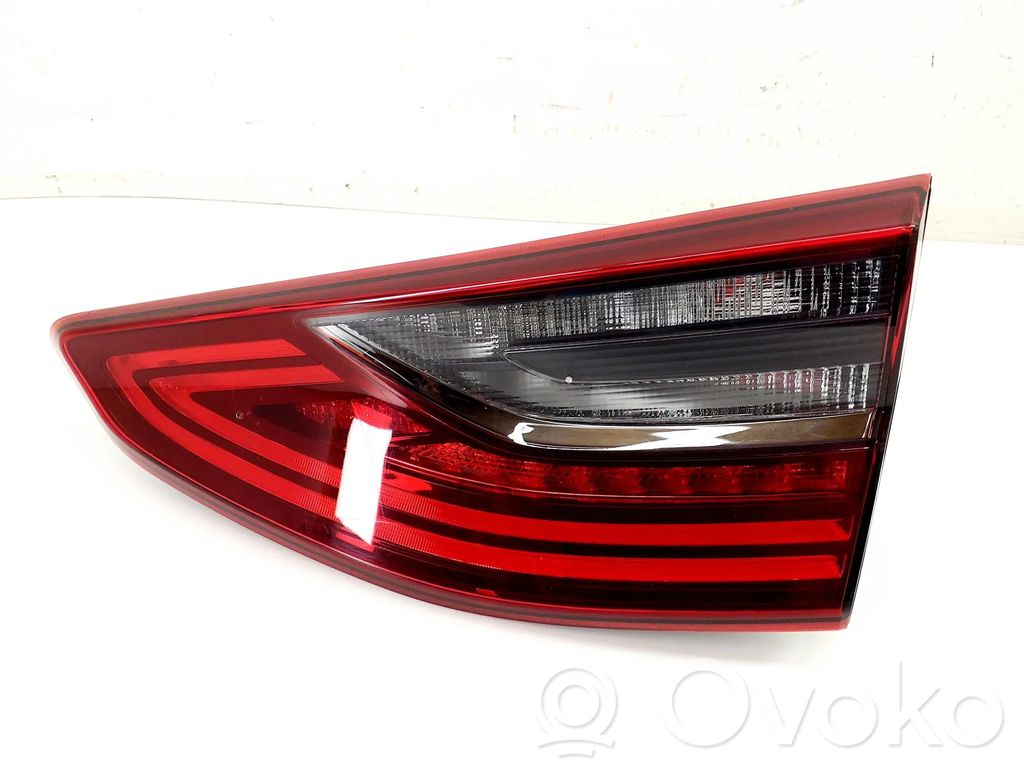 KIA Ceed Tailgate rear/tail lights 