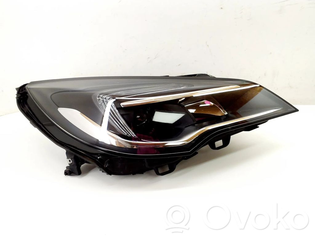 Opel Astra K Phare frontale 