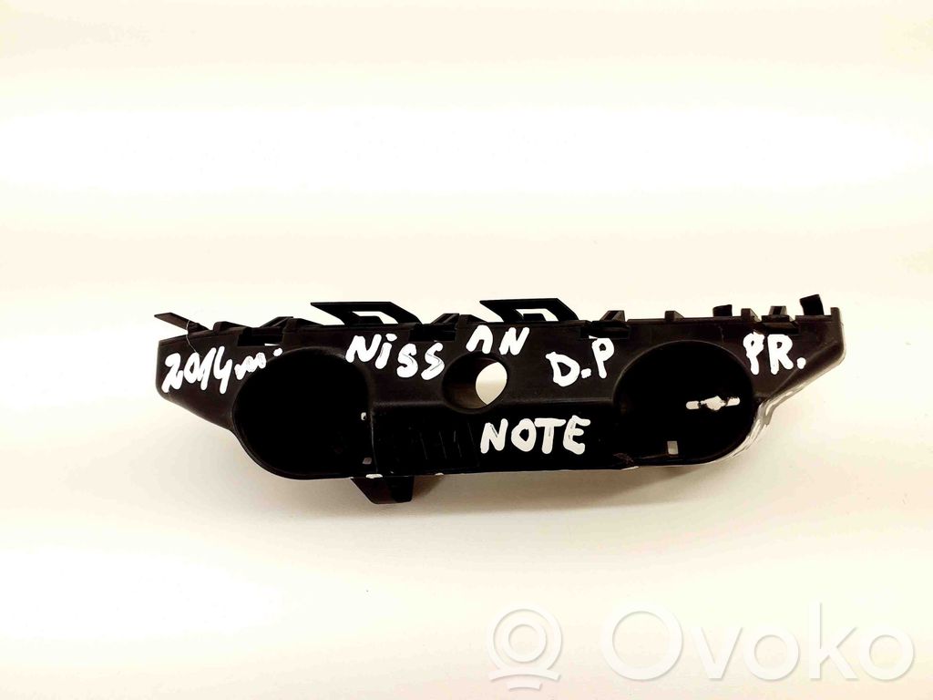 Nissan Note (E12) Front bumper mounting bracket 