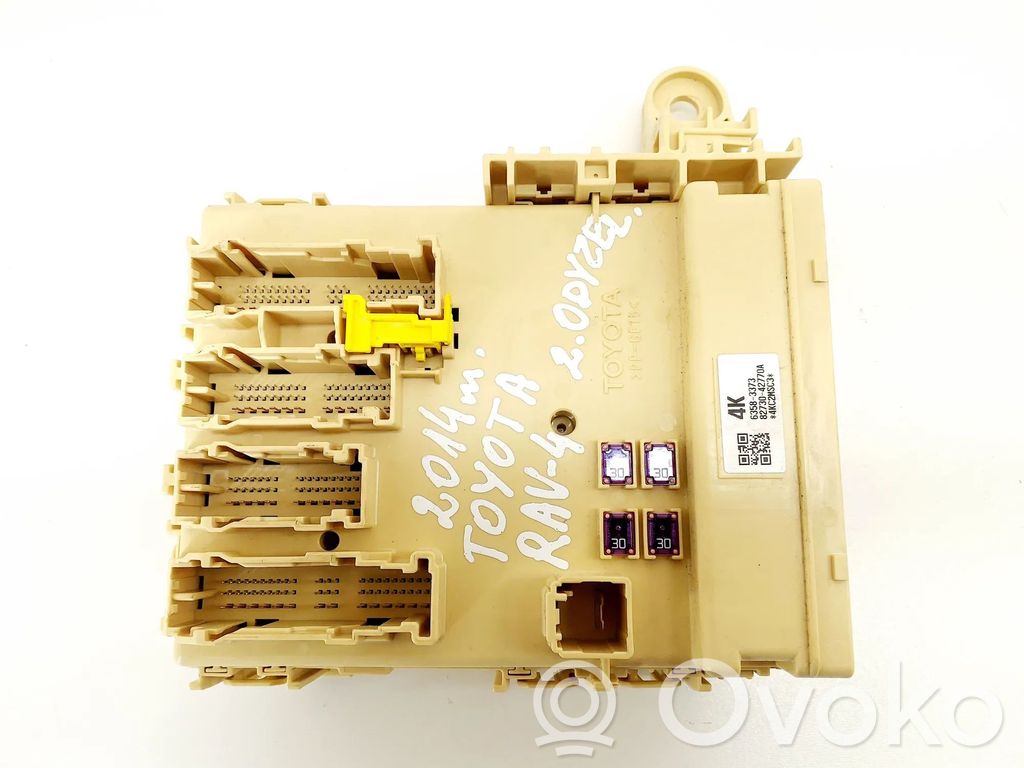 Toyota RAV 4 (XA40) Module de fusibles 