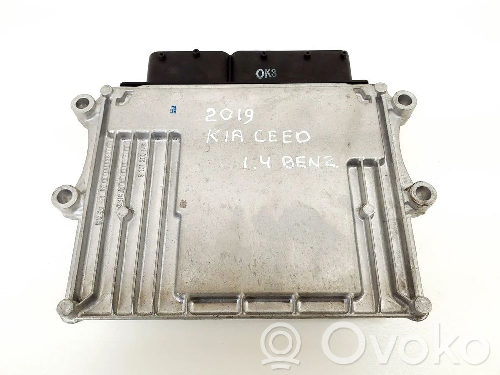 KIA Ceed Engine control unit/module 