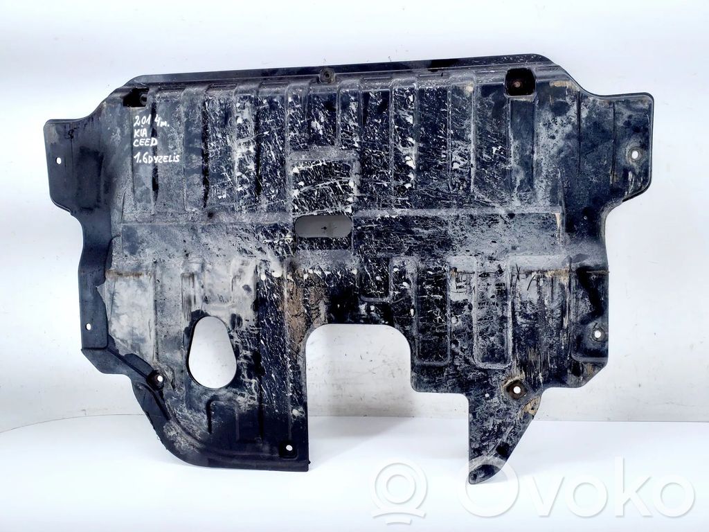 KIA Ceed Placa protectora/protector antisalpicaduras motor 