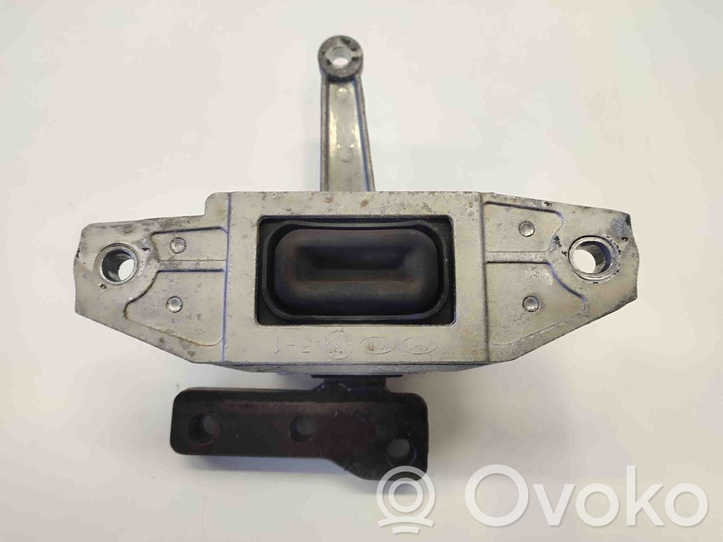 KIA Ceed Engine mount bracket 