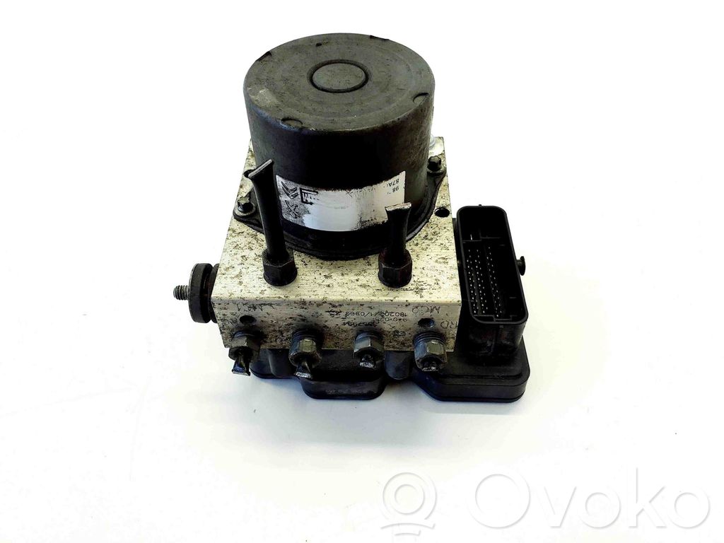 Opel Crossland X ABS bloks 