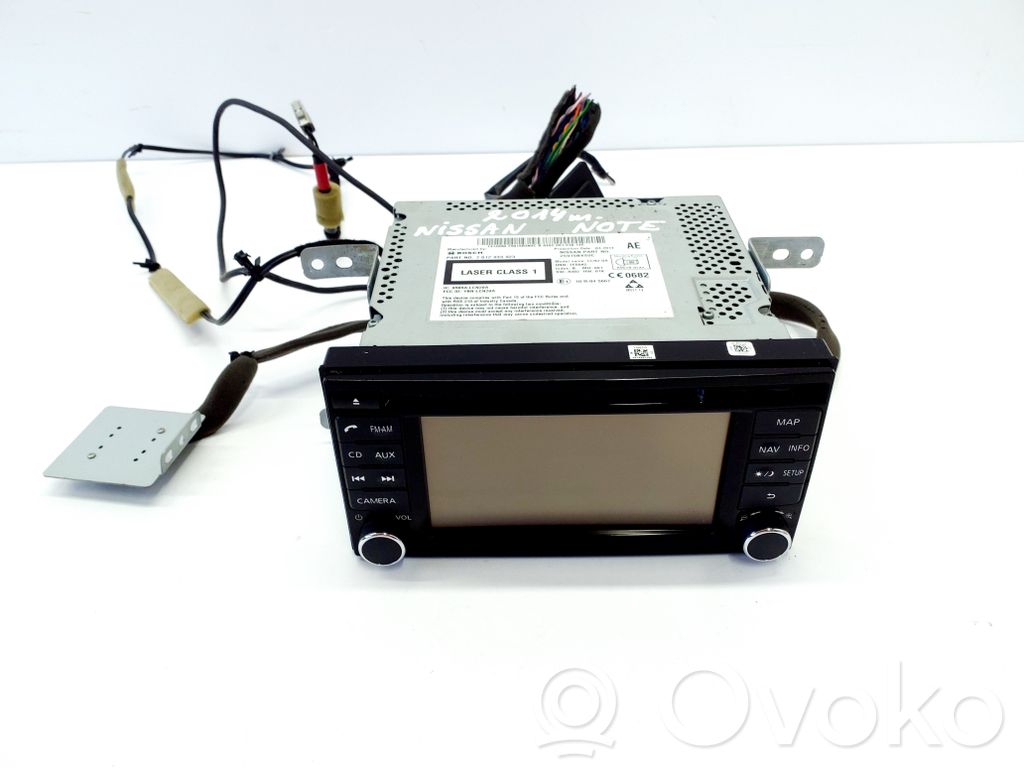 Nissan Note (E12) Unidad delantera de radio/CD/DVD/GPS 