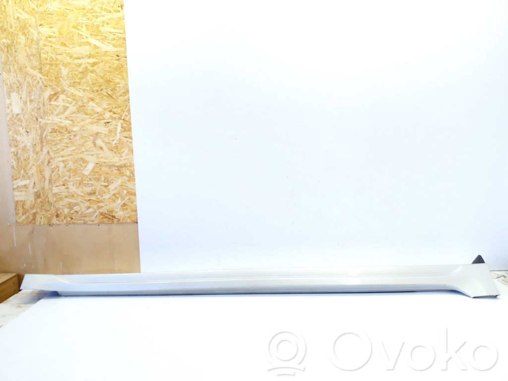 Sill   87754D4000,87752D4000