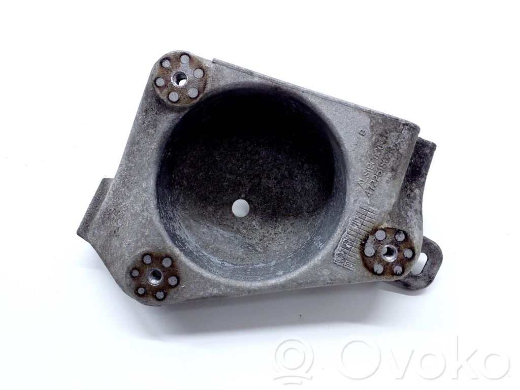 Engine mounting bracket   472251802R