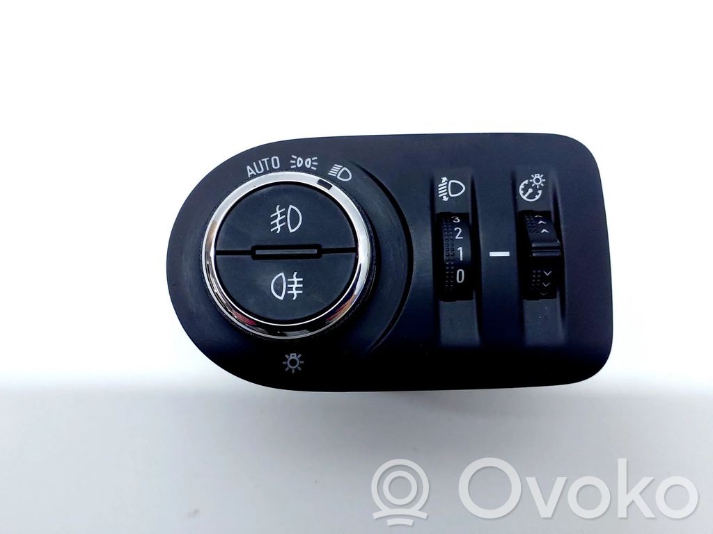 Opel Astra K Light switch 