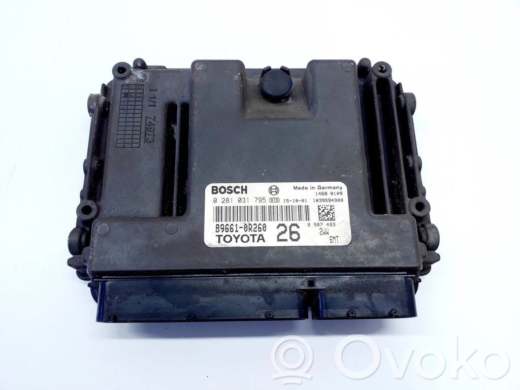 Sterownik / Moduł ECU   896610R260,8966042U90