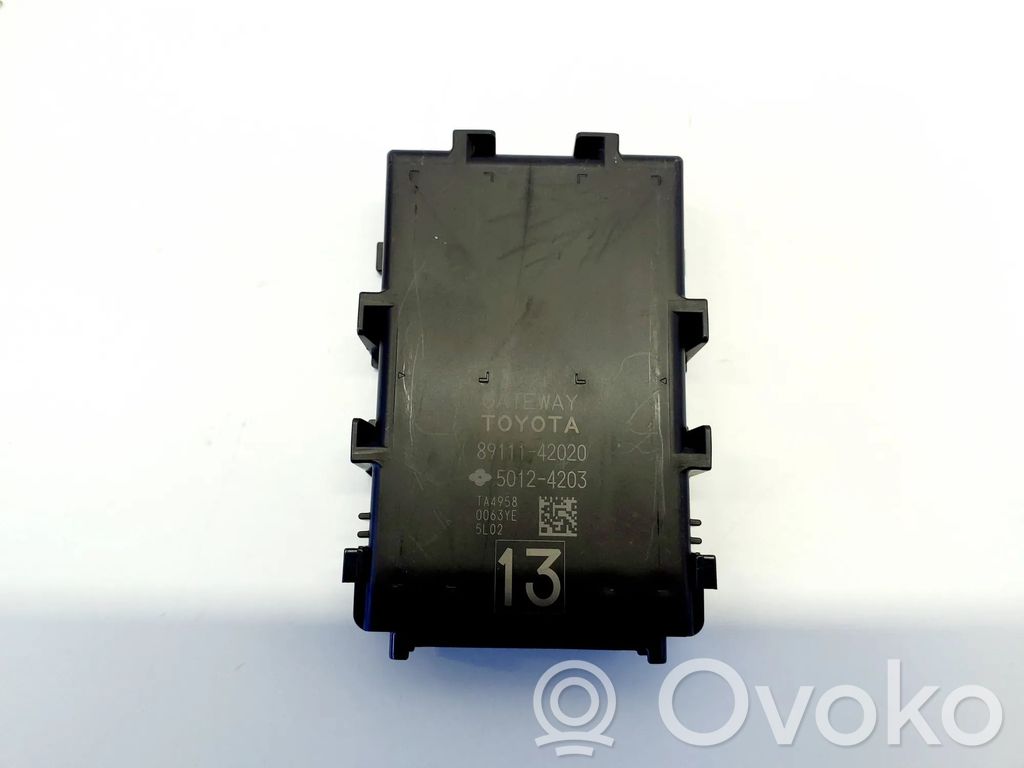 Toyota RAV 4 (XA40) Módulo de control Gateway 