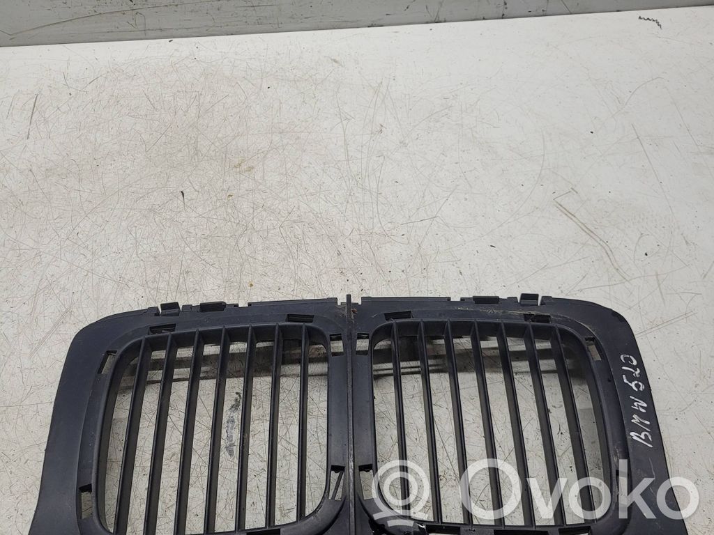 BMW 5 E34 Front grill 