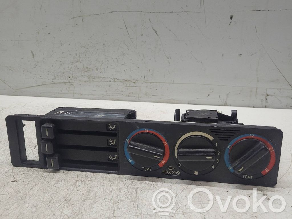 BMW 5 E34 Climate control unit 