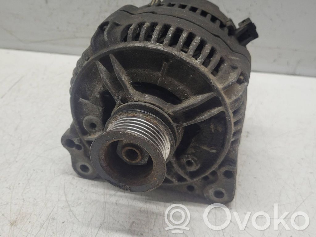 Volkswagen PASSAT B4 Generatorius 