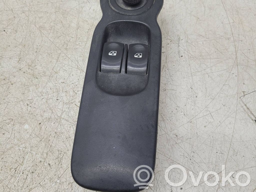 Renault Modus Electric window control switch 