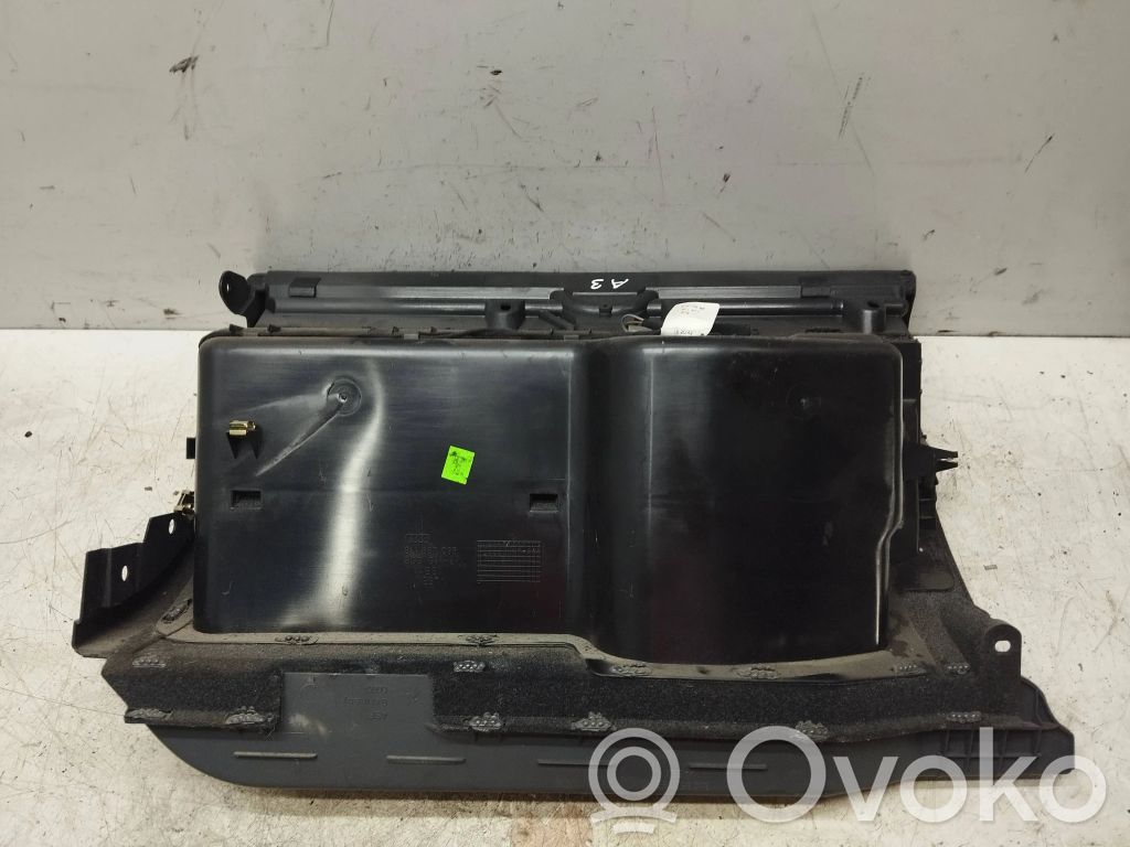 Audi A3 S3 8L Daiktadėžė 