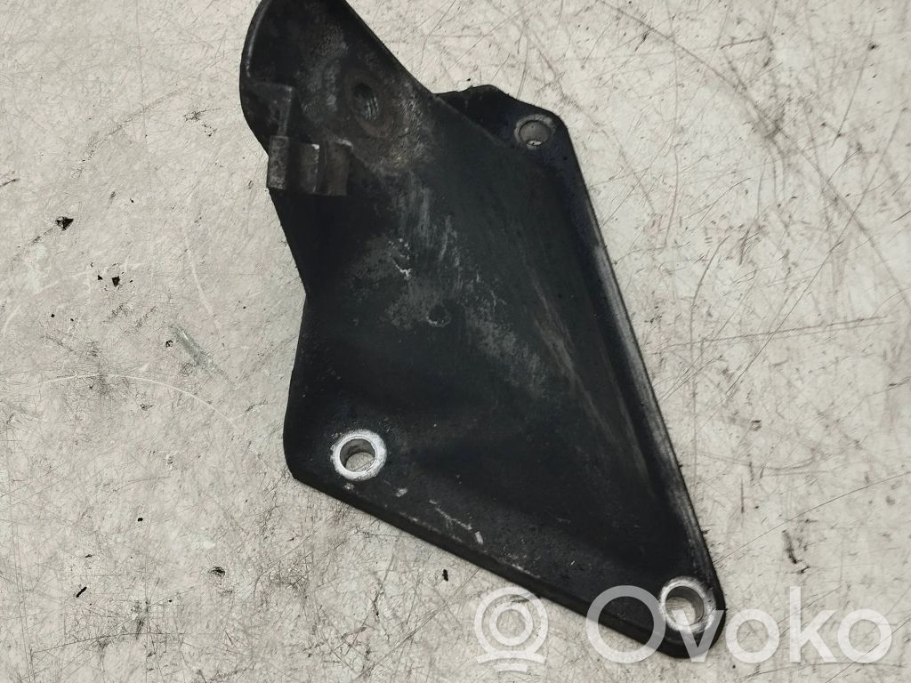 BMW 5 E60 E61 Engine mounting bracket 