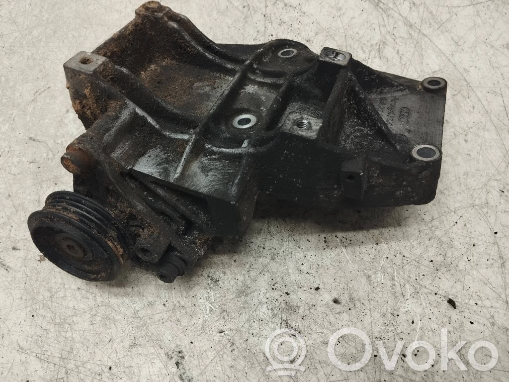 Audi 80 90 S2 B4 Engine mounting bracket 