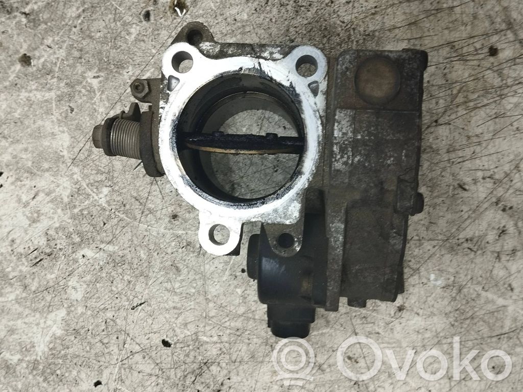 Toyota Corolla E120 E130 Droseļvārsts 