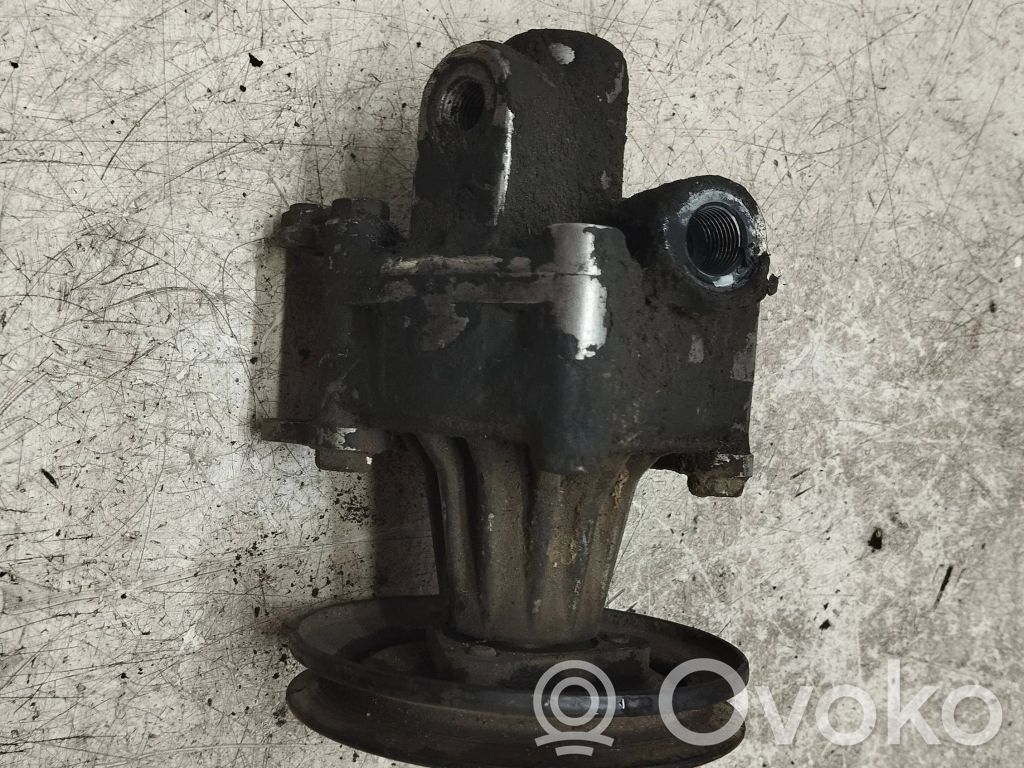 BMW 3 E36 Power steering pump 